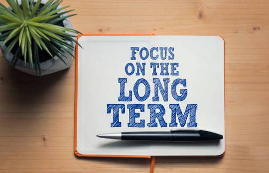 Learn how smart real estate plays can beat mutual funds. Discover a long term saving plan that earned ₹50 lakh profit from a ₹1.2 crore flat in 3 years.